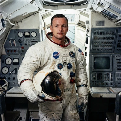 Астронавт в стиле NASA 1960-х — AI промт для Nano Banana Pro